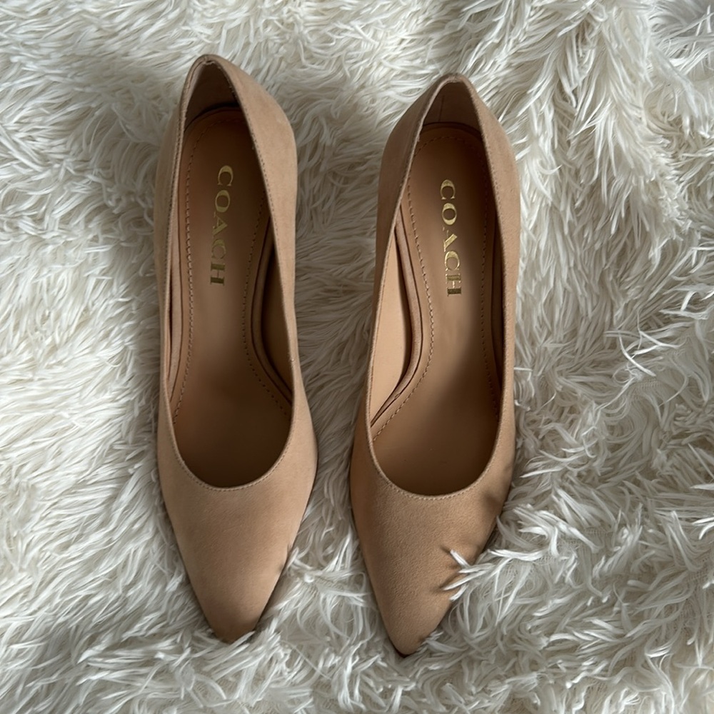 Coach Skyler heels
